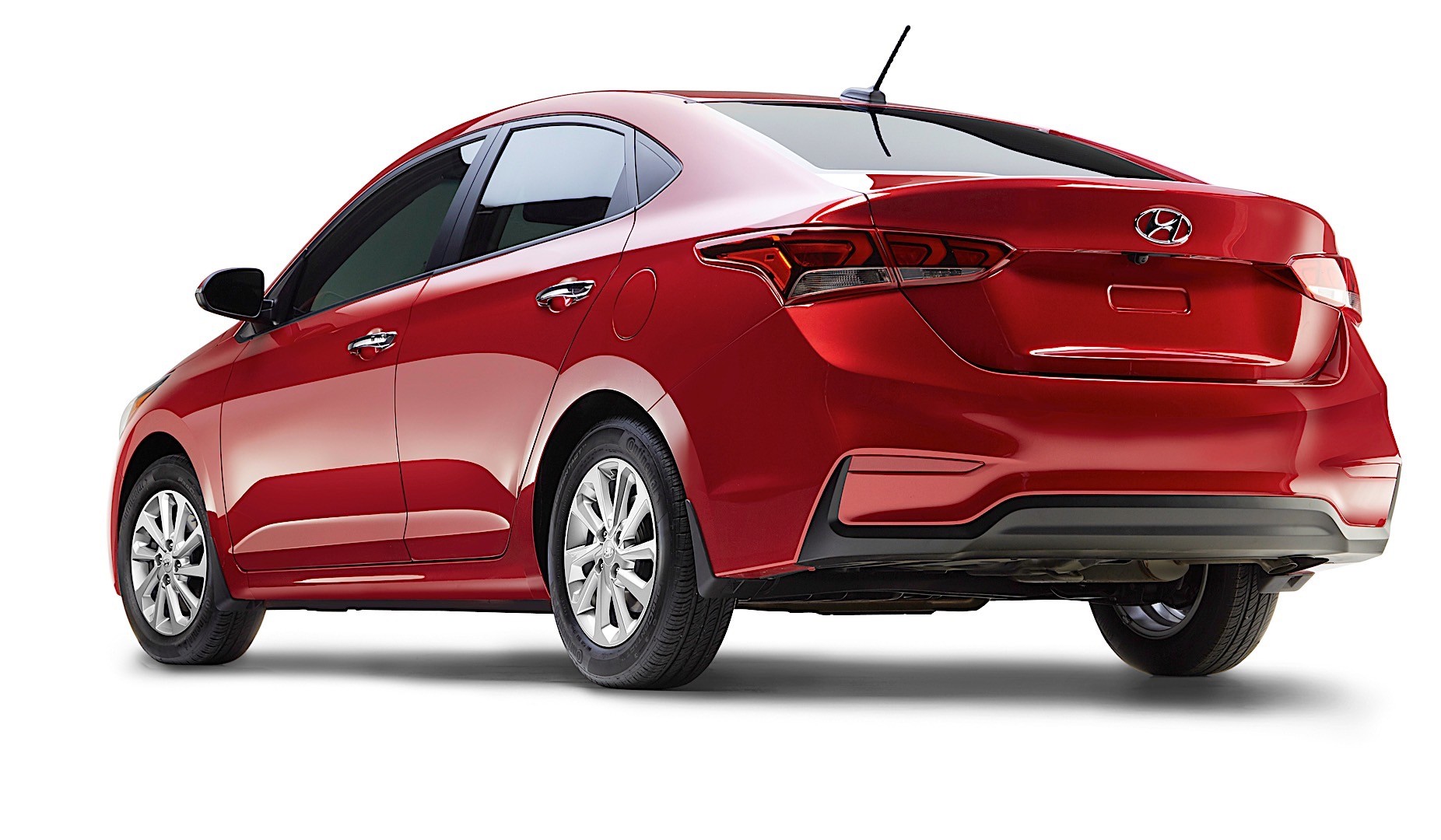 Hyundai Accent Sedan photo 9