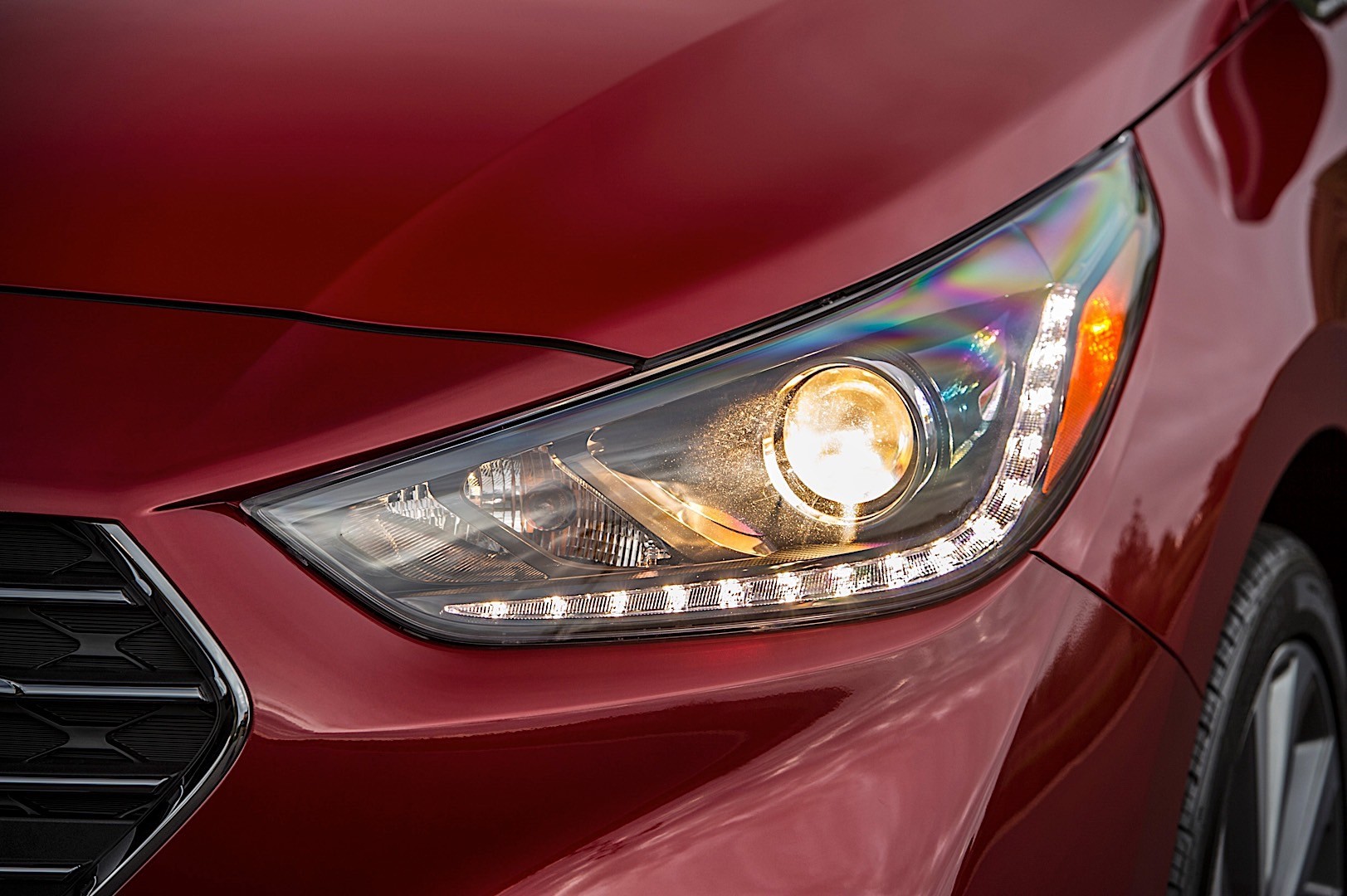 Hyundai Accent Sedan photo 11