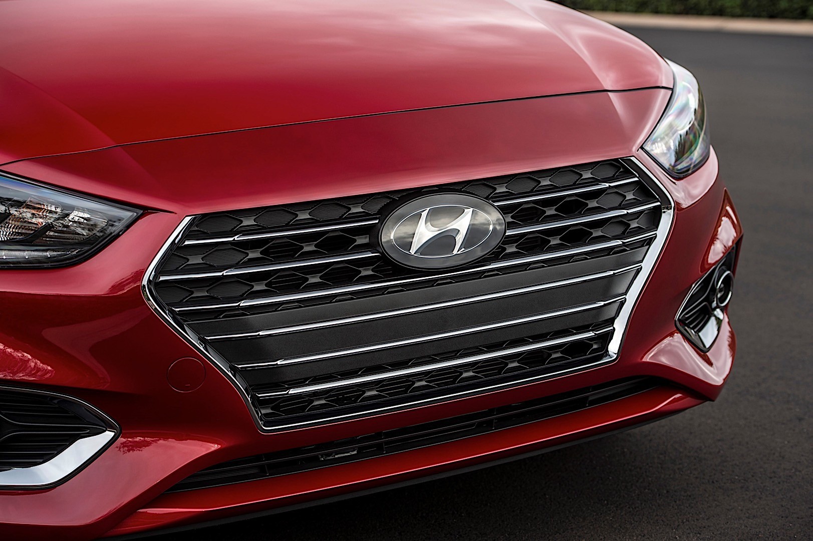 Hyundai Accent Sedan photo 13