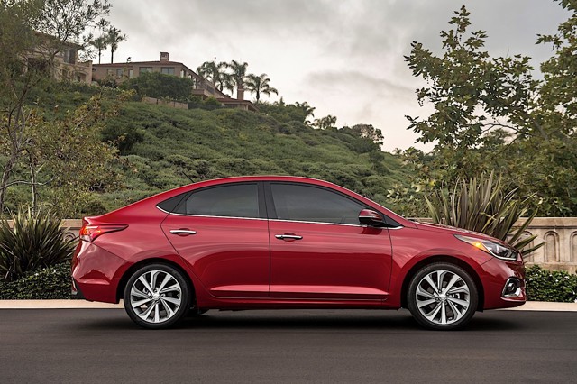 Hyundai Accent Sedan foto 19