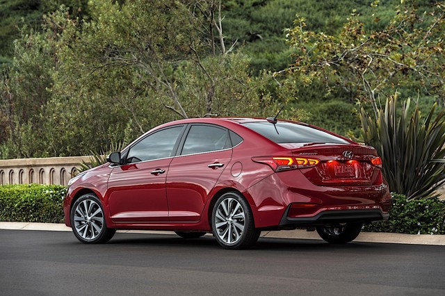 Hyundai Accent Sedan foto 23