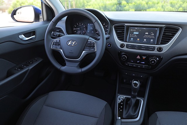 Hyundai Accent Sedan foto 46