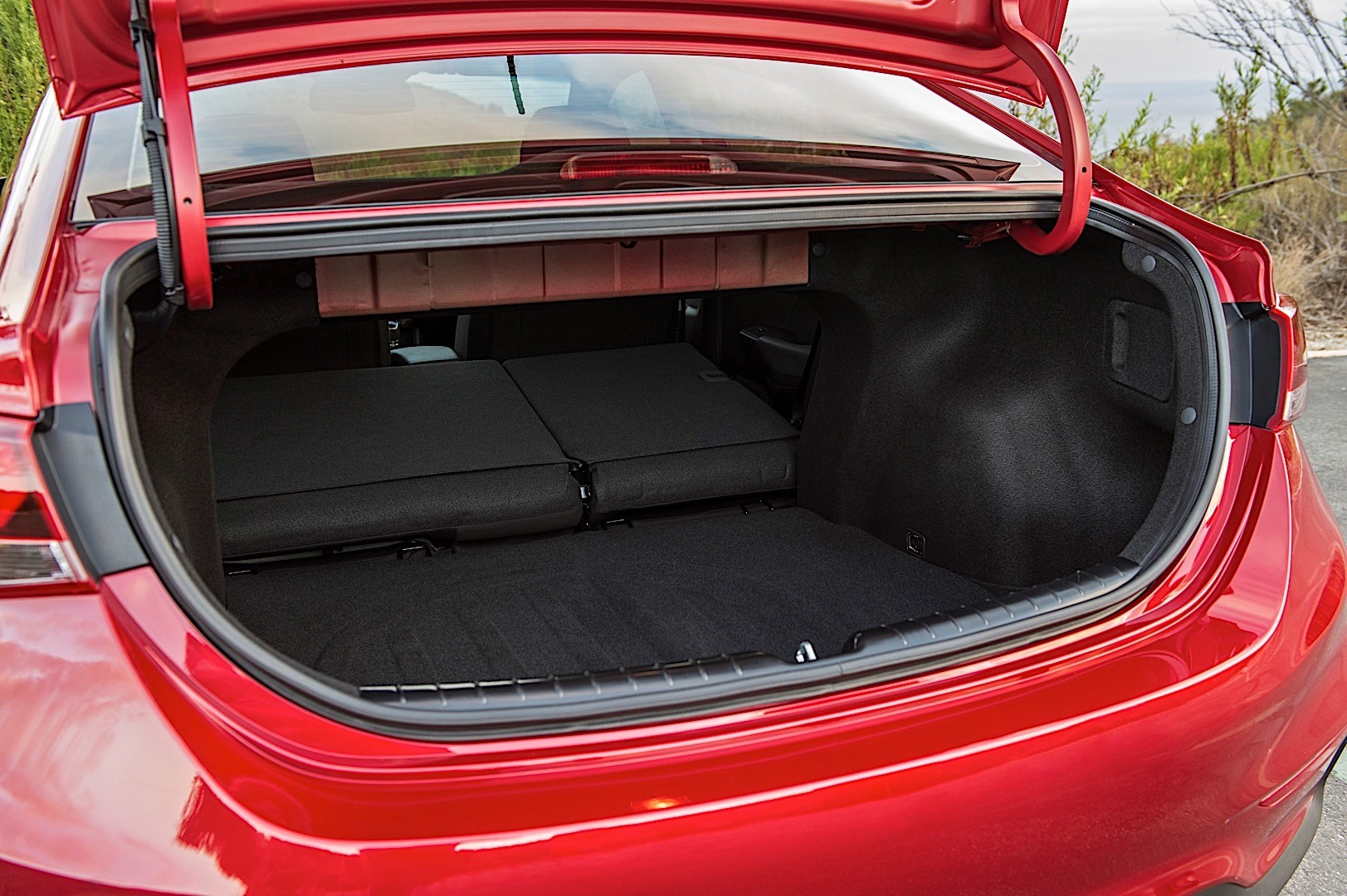 Hyundai Accent Sedan photo 47