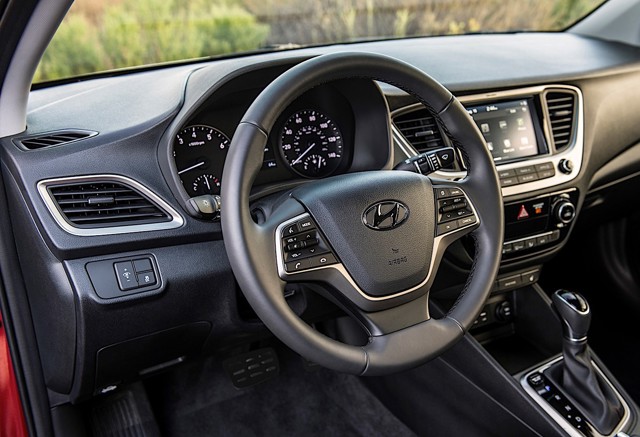 Hyundai Accent Sedan foto 48
