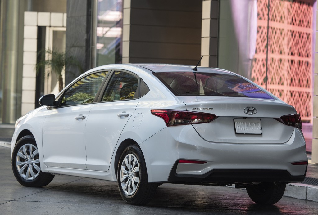 Hyundai Accent Sedan photo 39