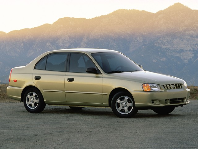 Hyundai Accent Sedan foto 9