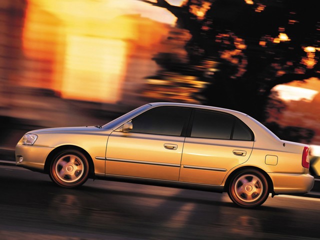 Hyundai Accent Sedan foto 6