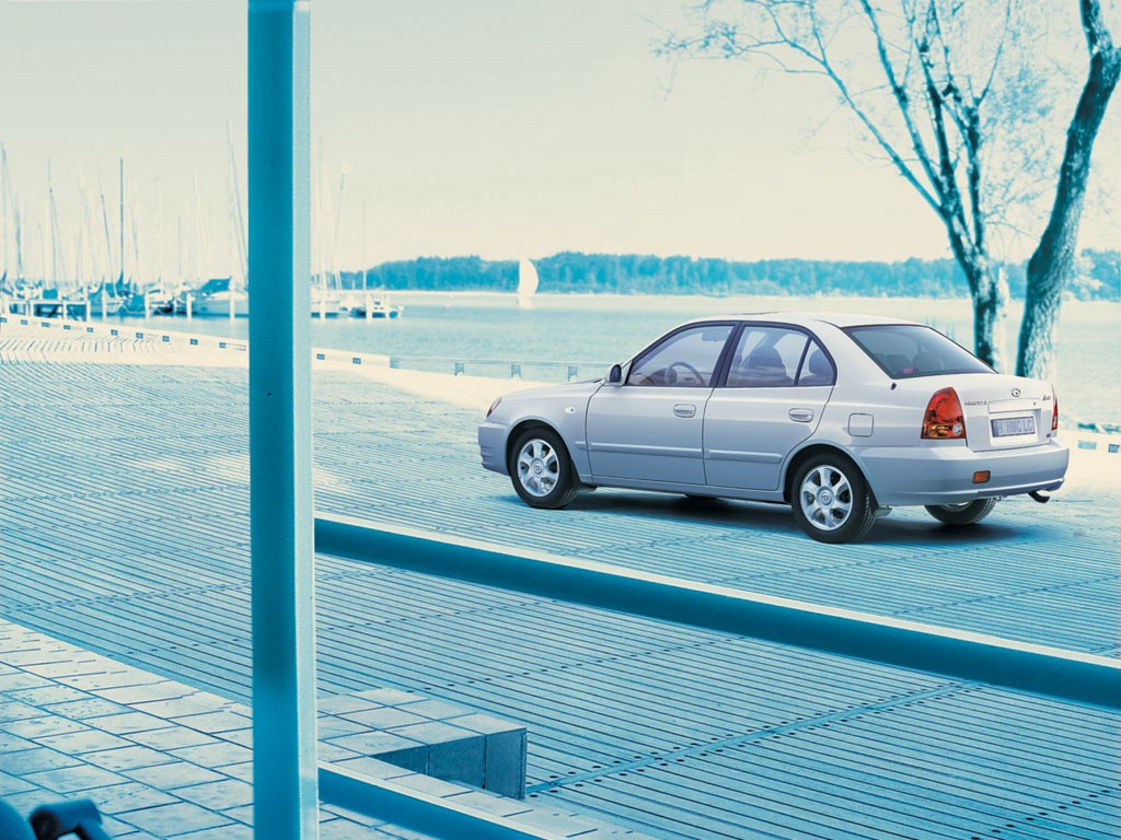 Hyundai Accent Sedan photo 6