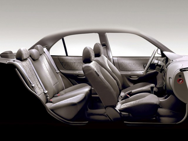 Hyundai Accent Sedan photo 17