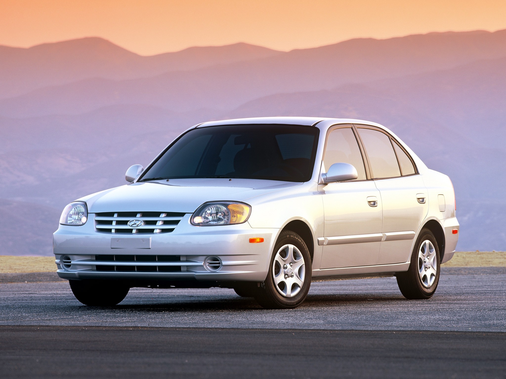Hyundai Accent Sedan photo 5