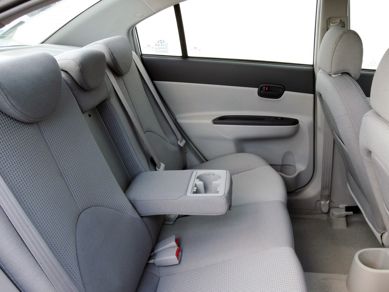 Hyundai Accent Sedan photo 45