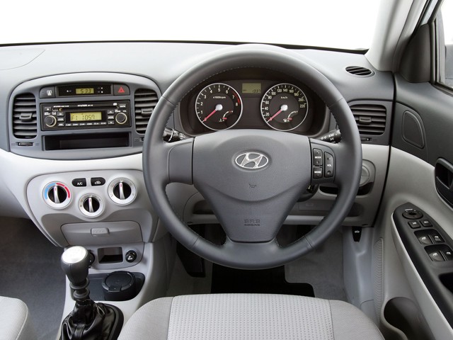 Hyundai Accent Sedan photo 47