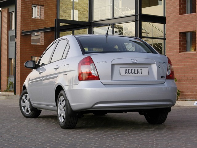 Hyundai Accent Sedan photo 15