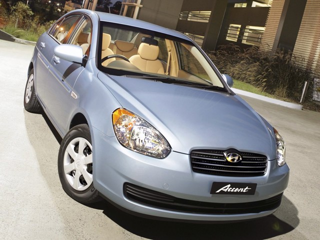 Hyundai Accent Sedan photo 18