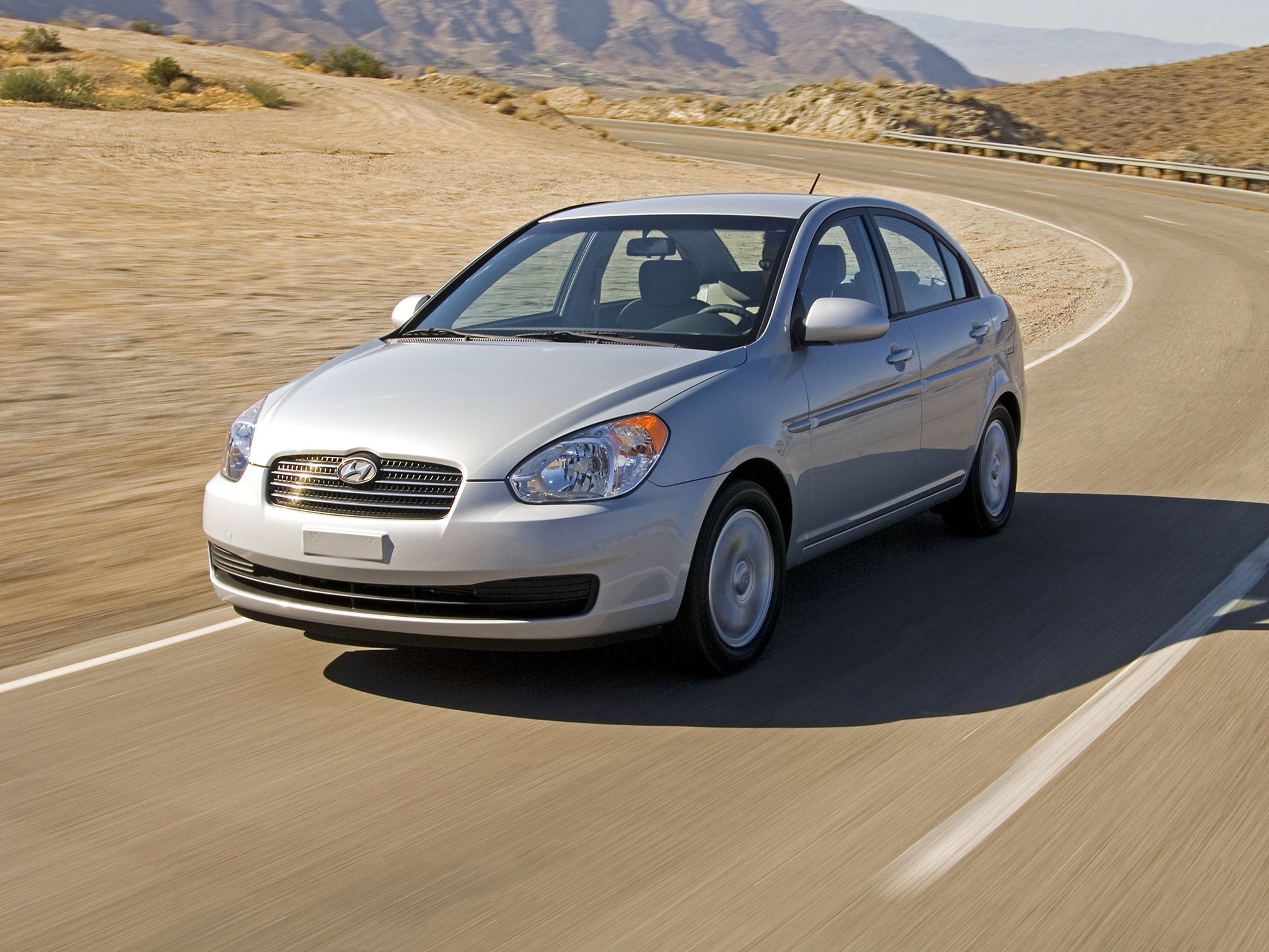 Hyundai Accent Sedan photo 25