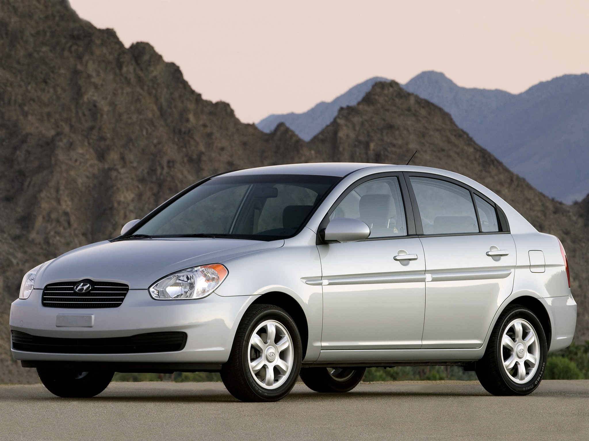 Hyundai Accent Sedan photo 28