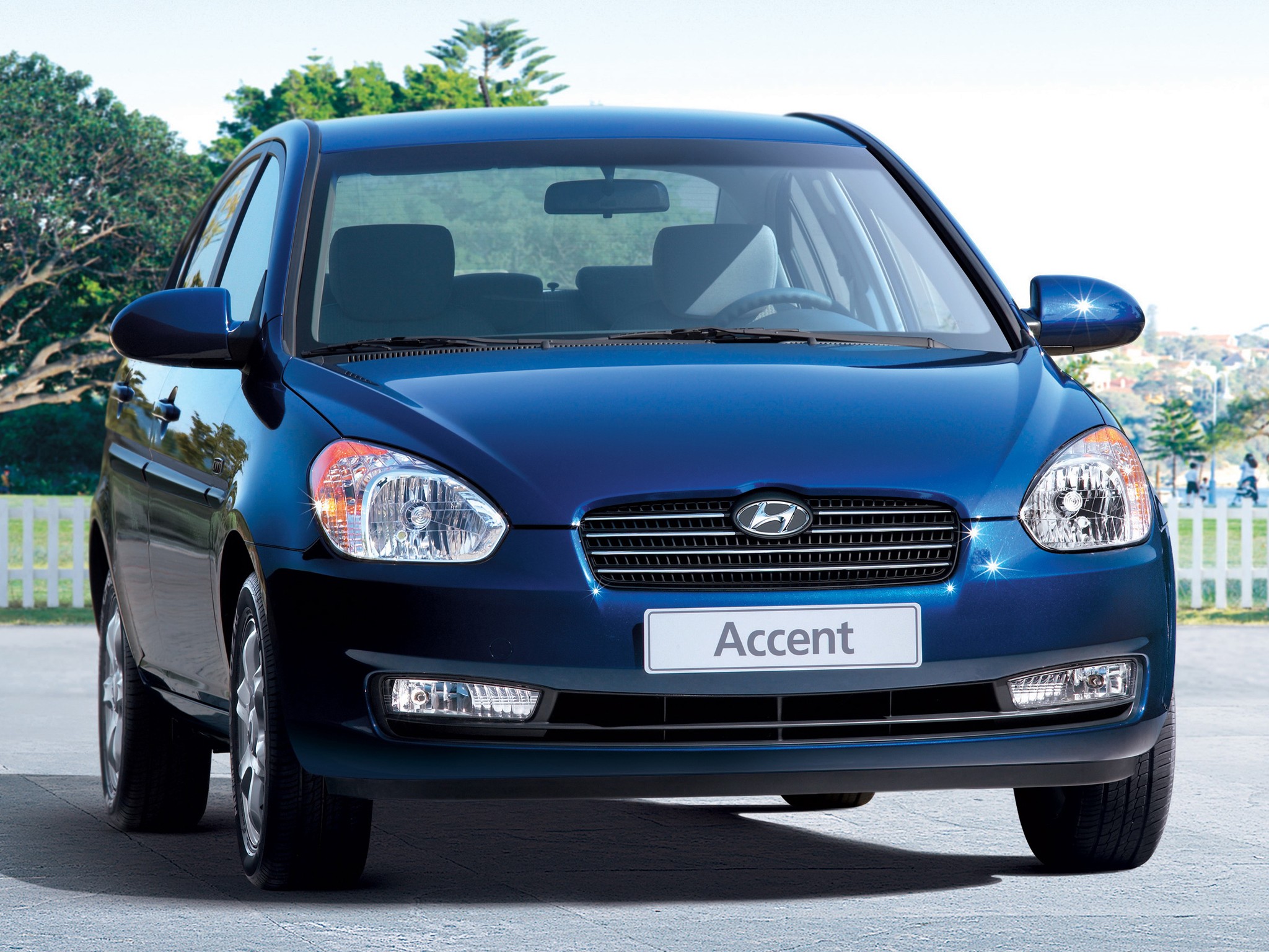 Hyundai Accent Sedan photo 33