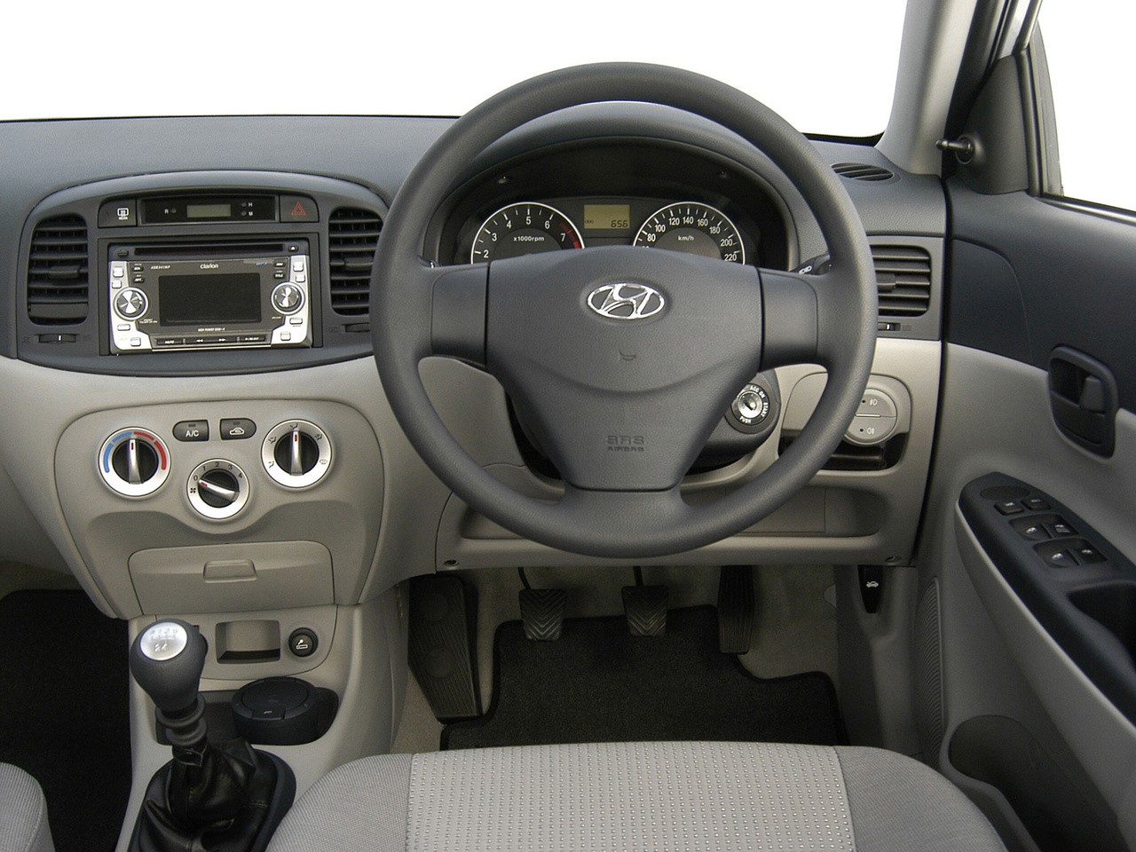 Hyundai Accent Sedan photo 39