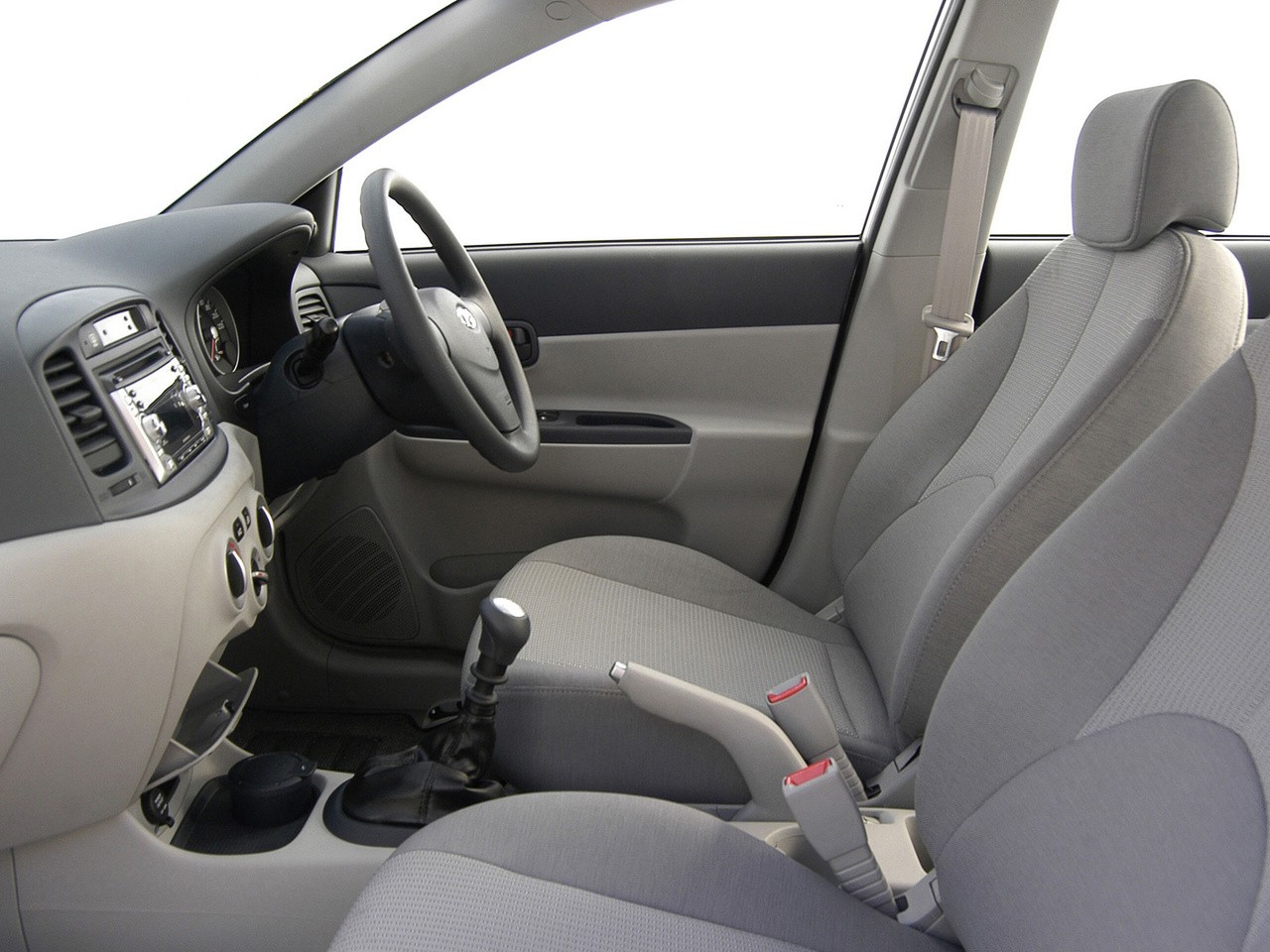 Hyundai Accent Sedan photo 41