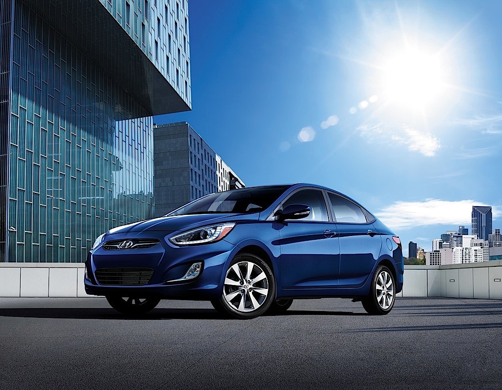 Hyundai Accent Sedan photo 16