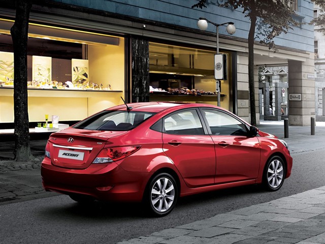 Hyundai Accent Sedan foto 22