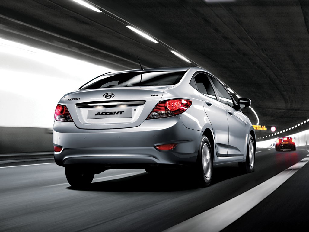 Hyundai Accent Sedan photo 23