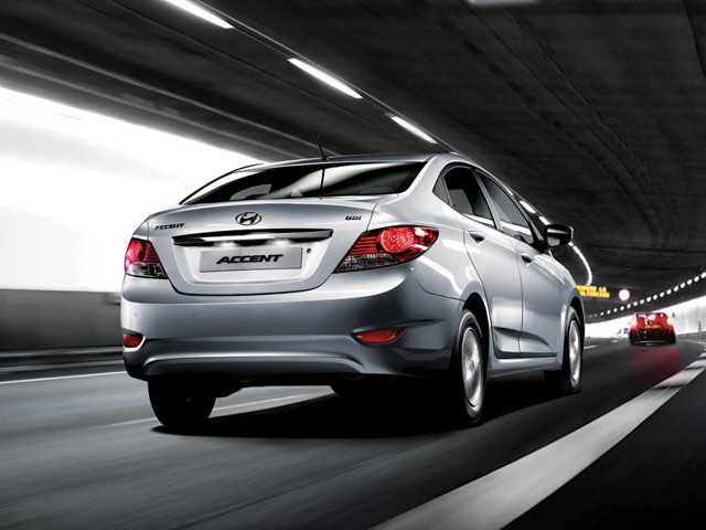 Hyundai Accent Sedan foto 23