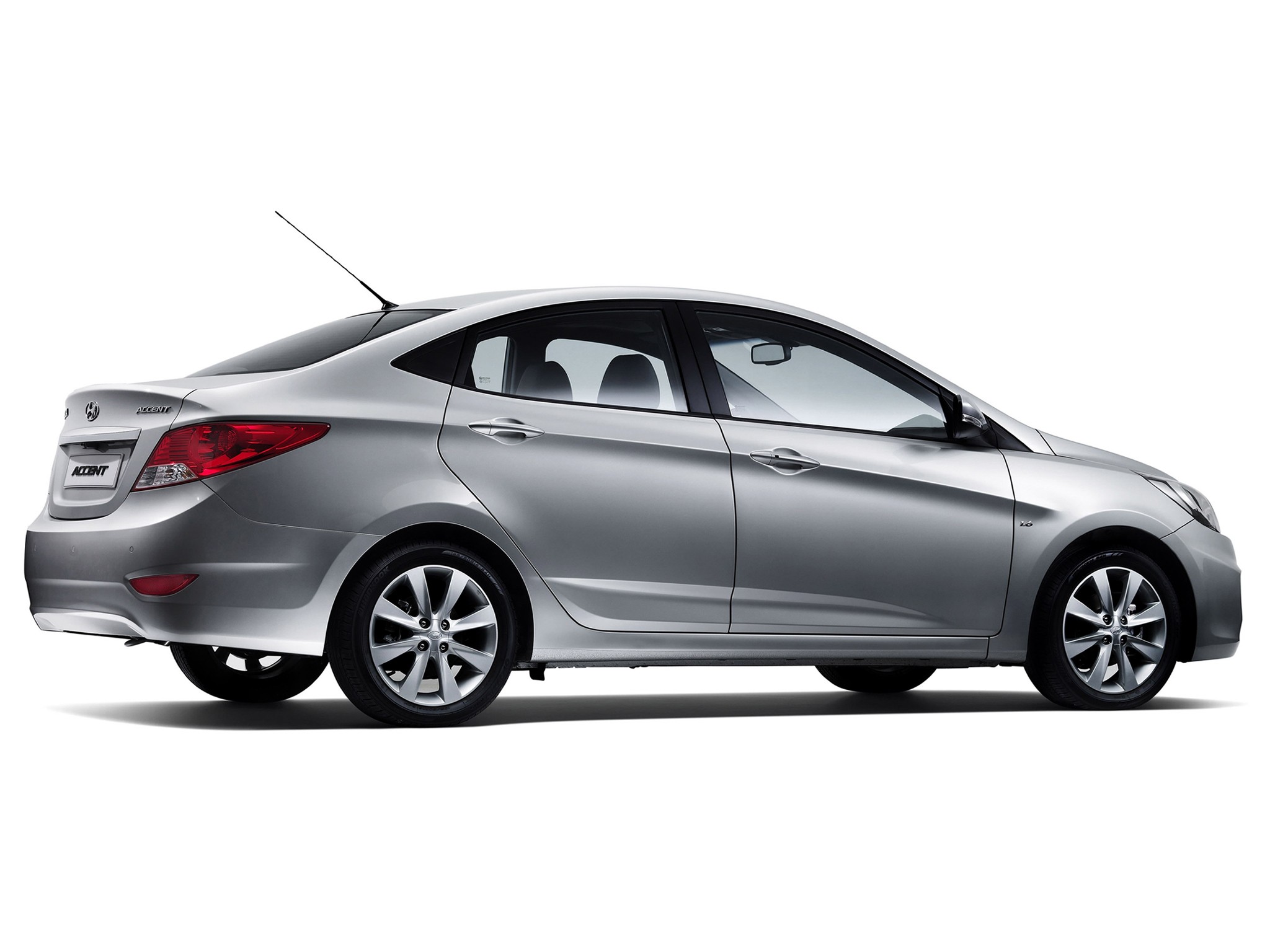 Hyundai Accent Sedan photo 30