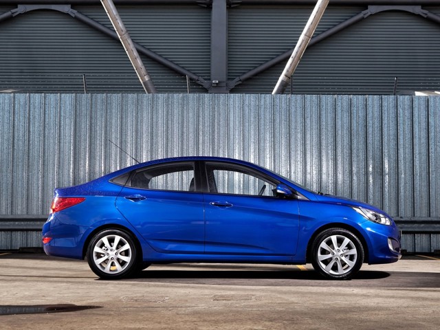 Hyundai Accent Sedan foto 32