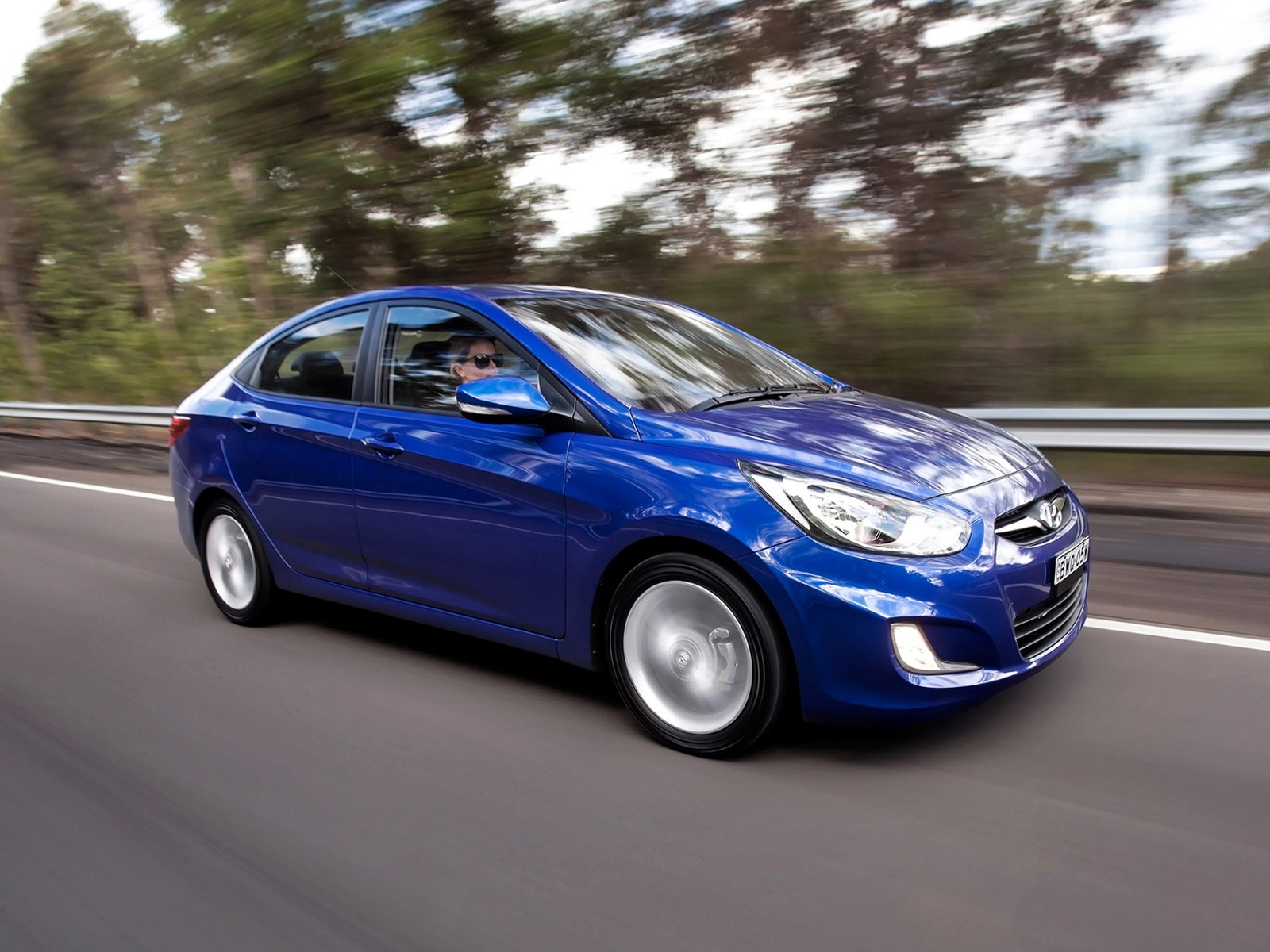 Hyundai Accent Sedan photo 36