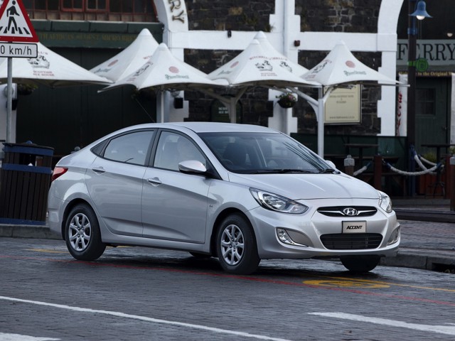 Hyundai Accent Sedan foto 37