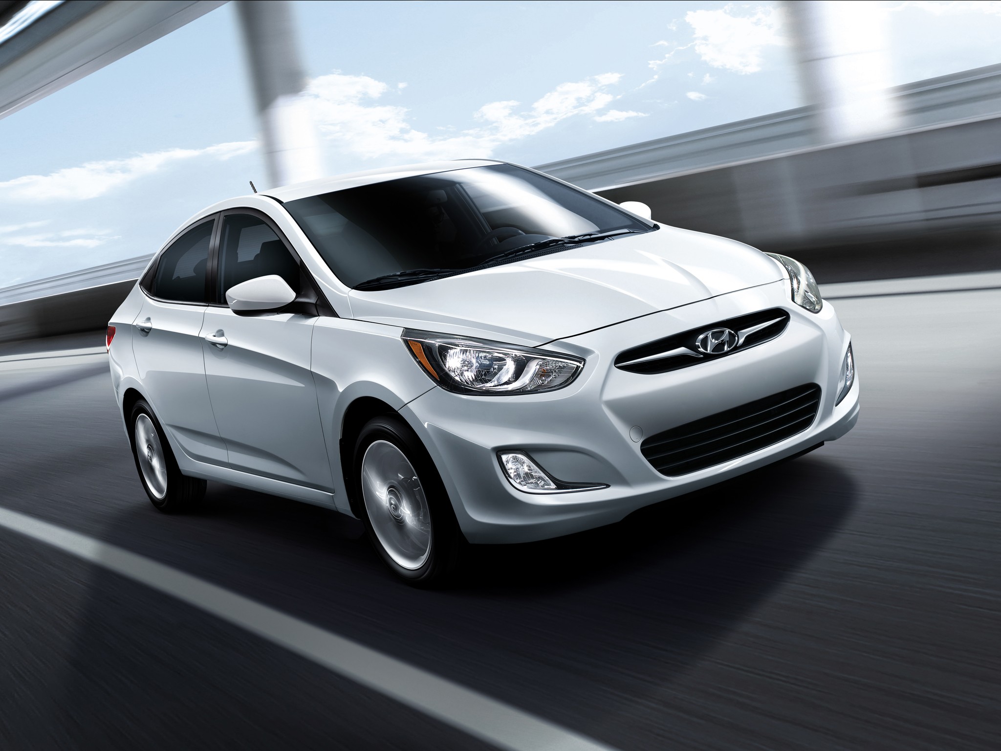 Hyundai Accent Sedan photo 43