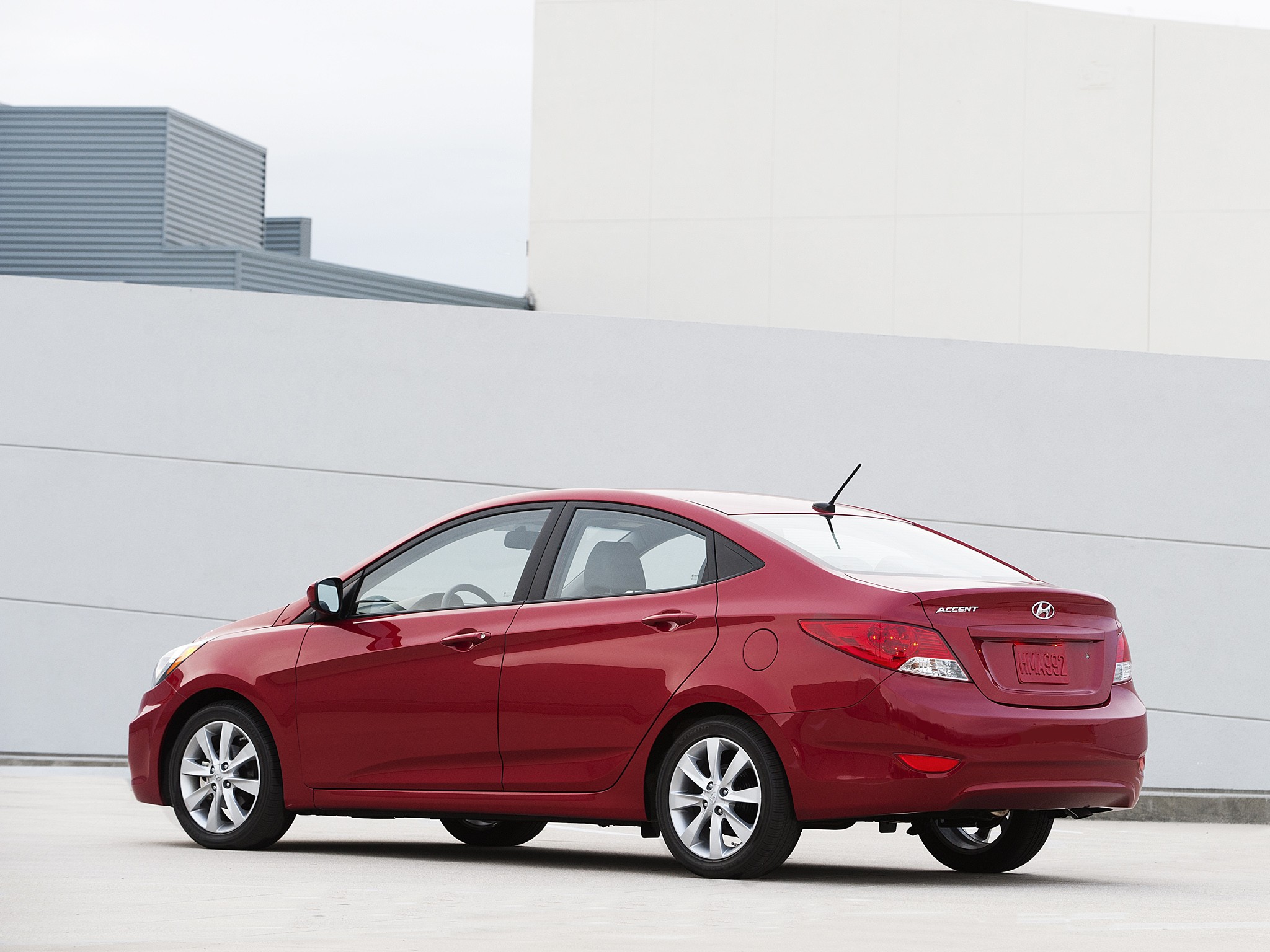 Hyundai Accent Sedan photo 44