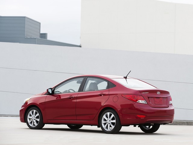Hyundai Accent Sedan foto 44