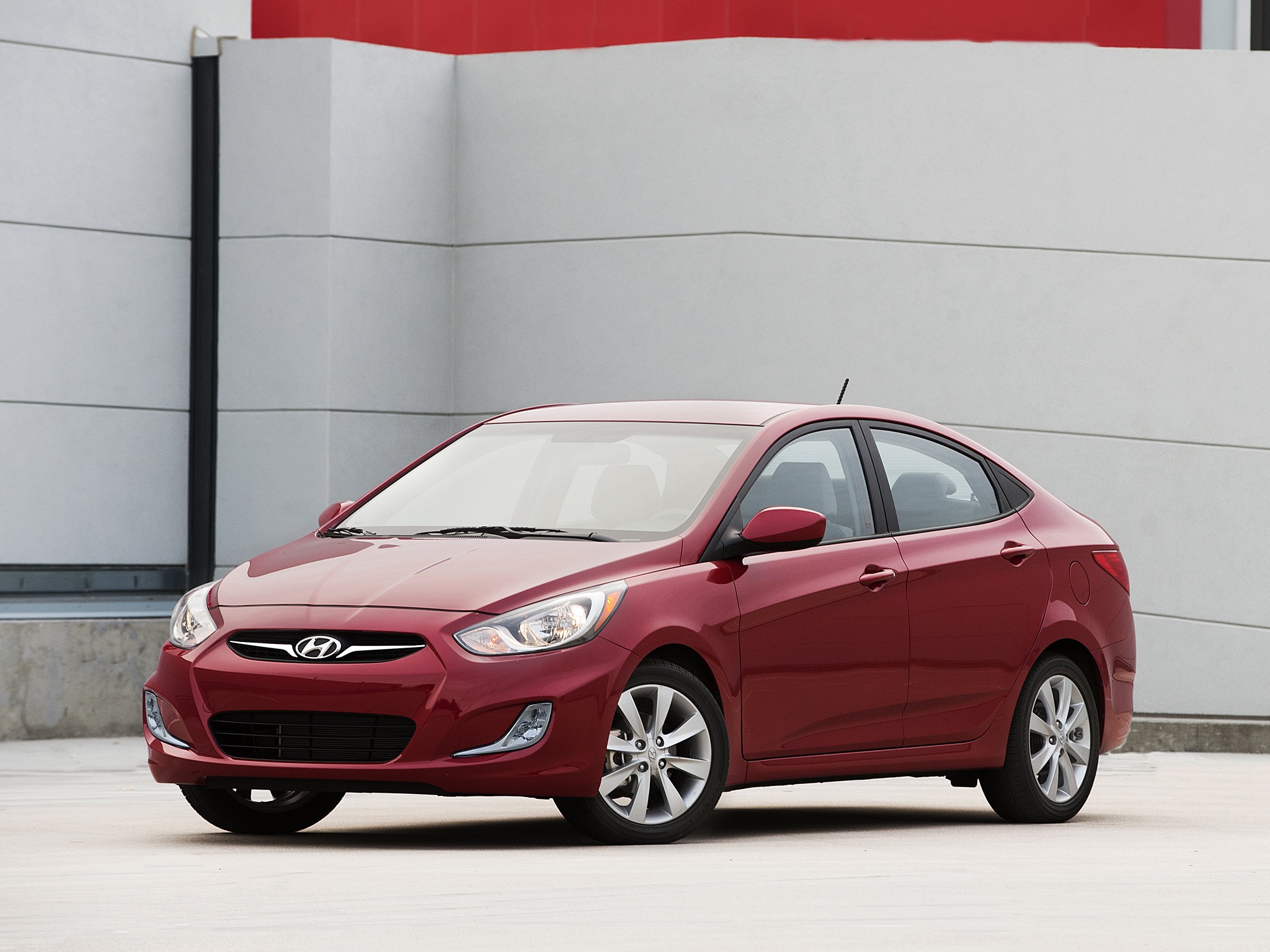 Hyundai Accent Sedan photo 45