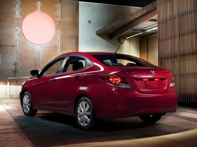 Hyundai Accent Sedan foto 47
