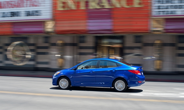Hyundai Accent Sedan foto 4