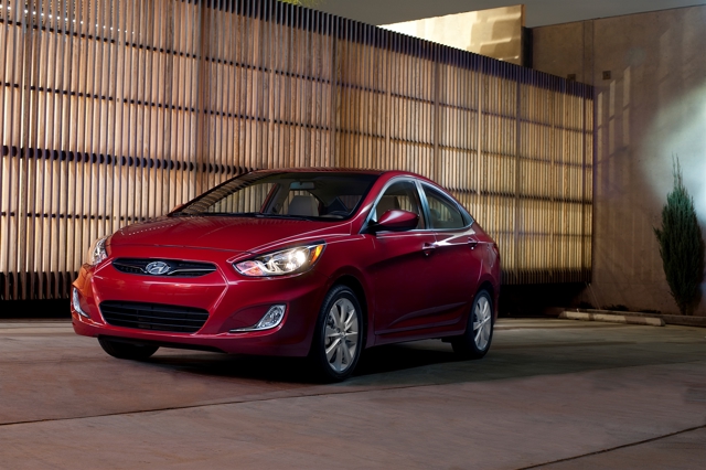 Hyundai Accent Sedan foto 5
