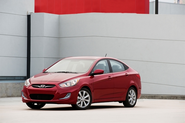 Hyundai Accent Sedan foto 7
