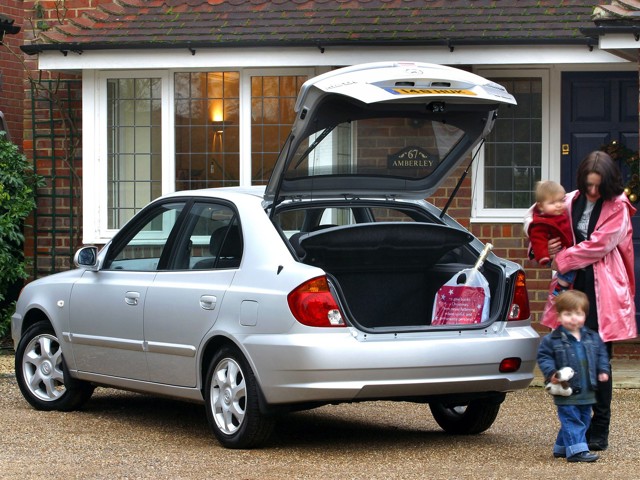 Hyundai Accent Sedan photo 8