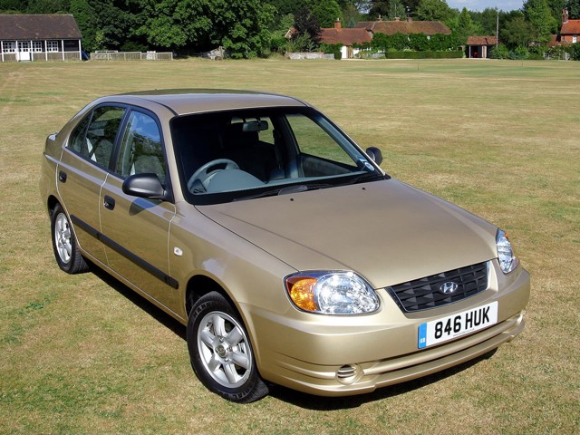 Hyundai Accent Sedan photo 9