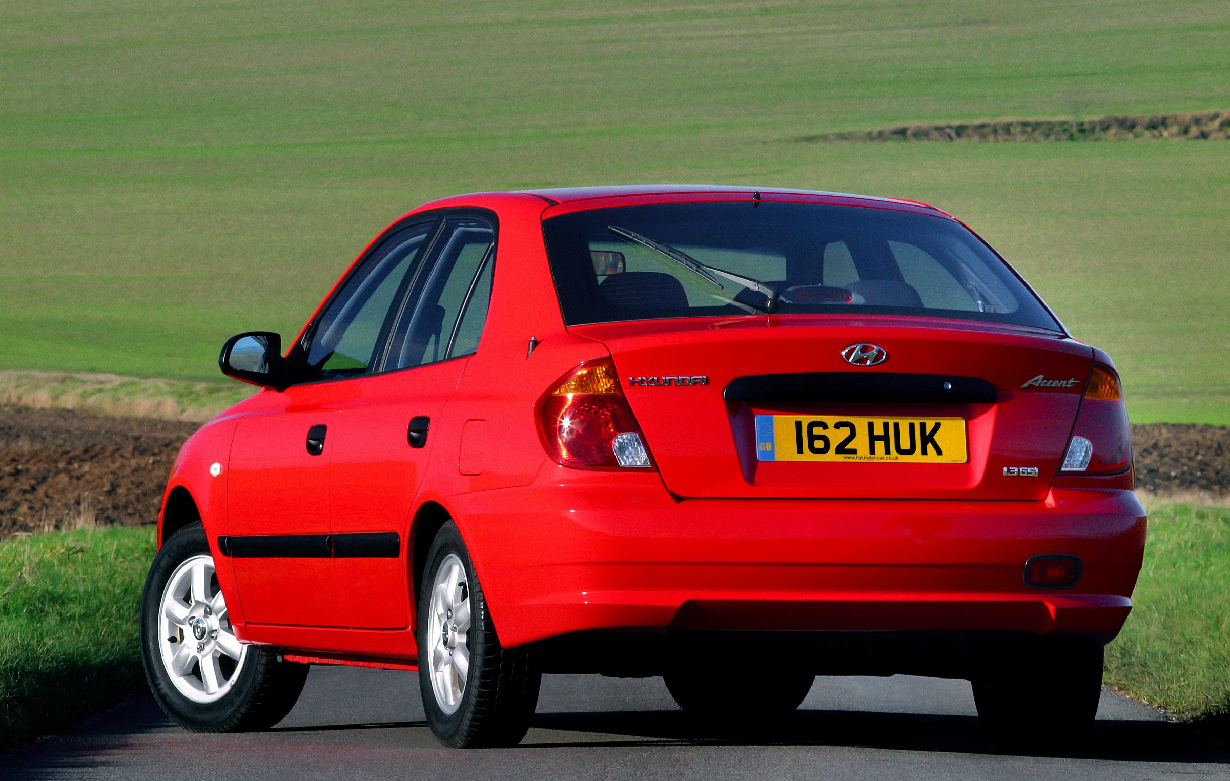 Hyundai Accent Sedan photo 11