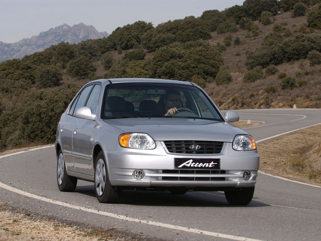 Hyundai Accent Sedan photo 18