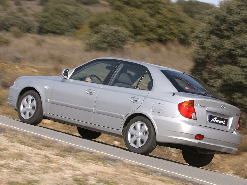 Hyundai Accent Sedan photo 22