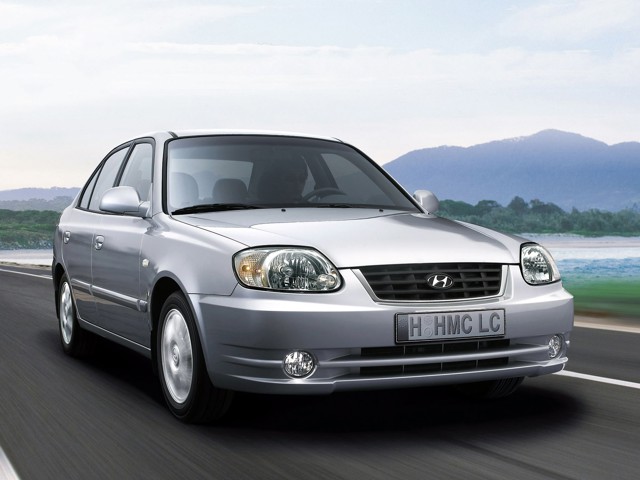 Hyundai Accent Sedan photo 31