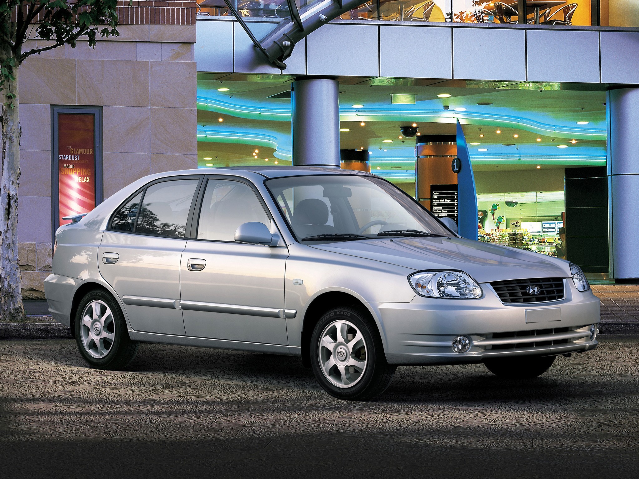 Hyundai Accent Sedan photo 32