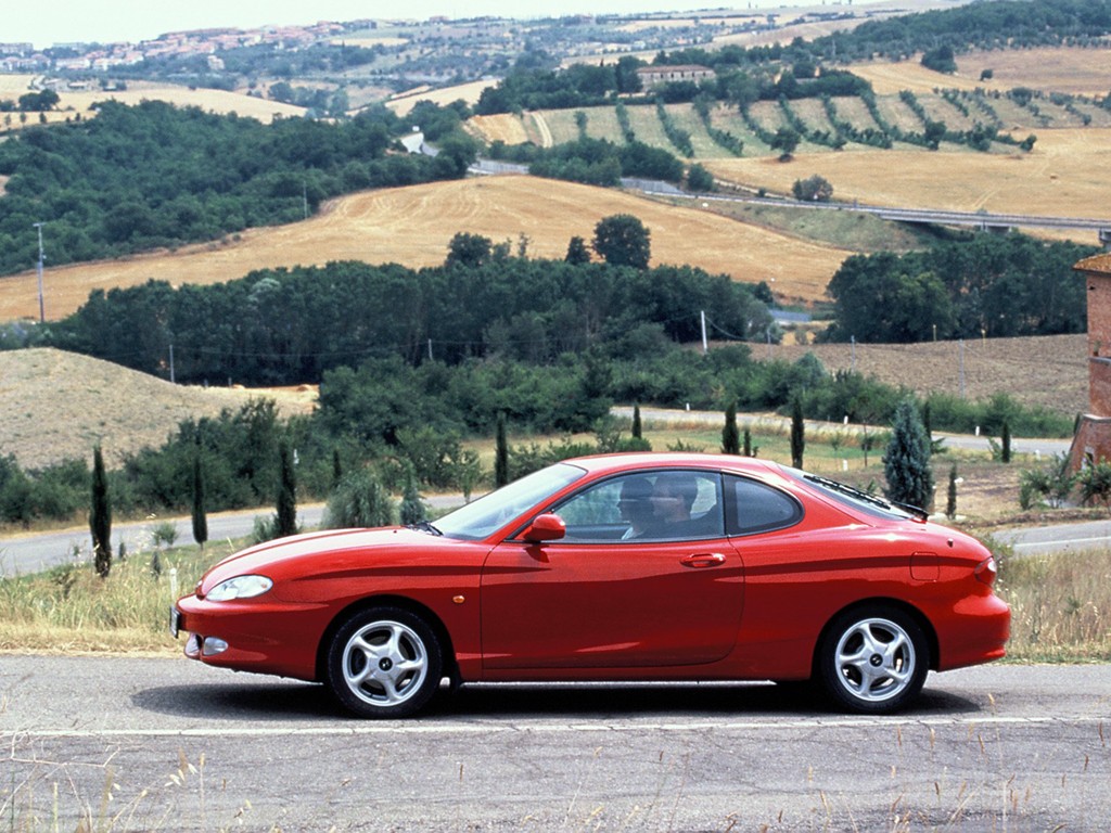 Hyundai Coupe / Tiburon photo 8