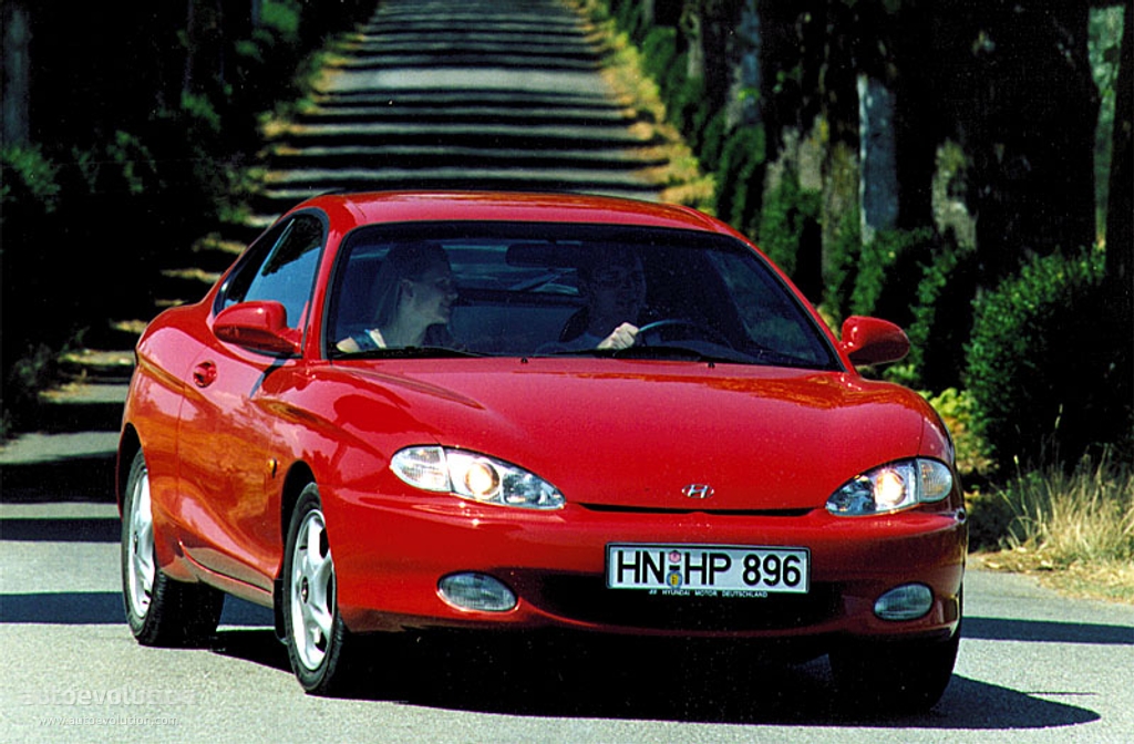 Hyundai Coupe / Tiburon photo 2