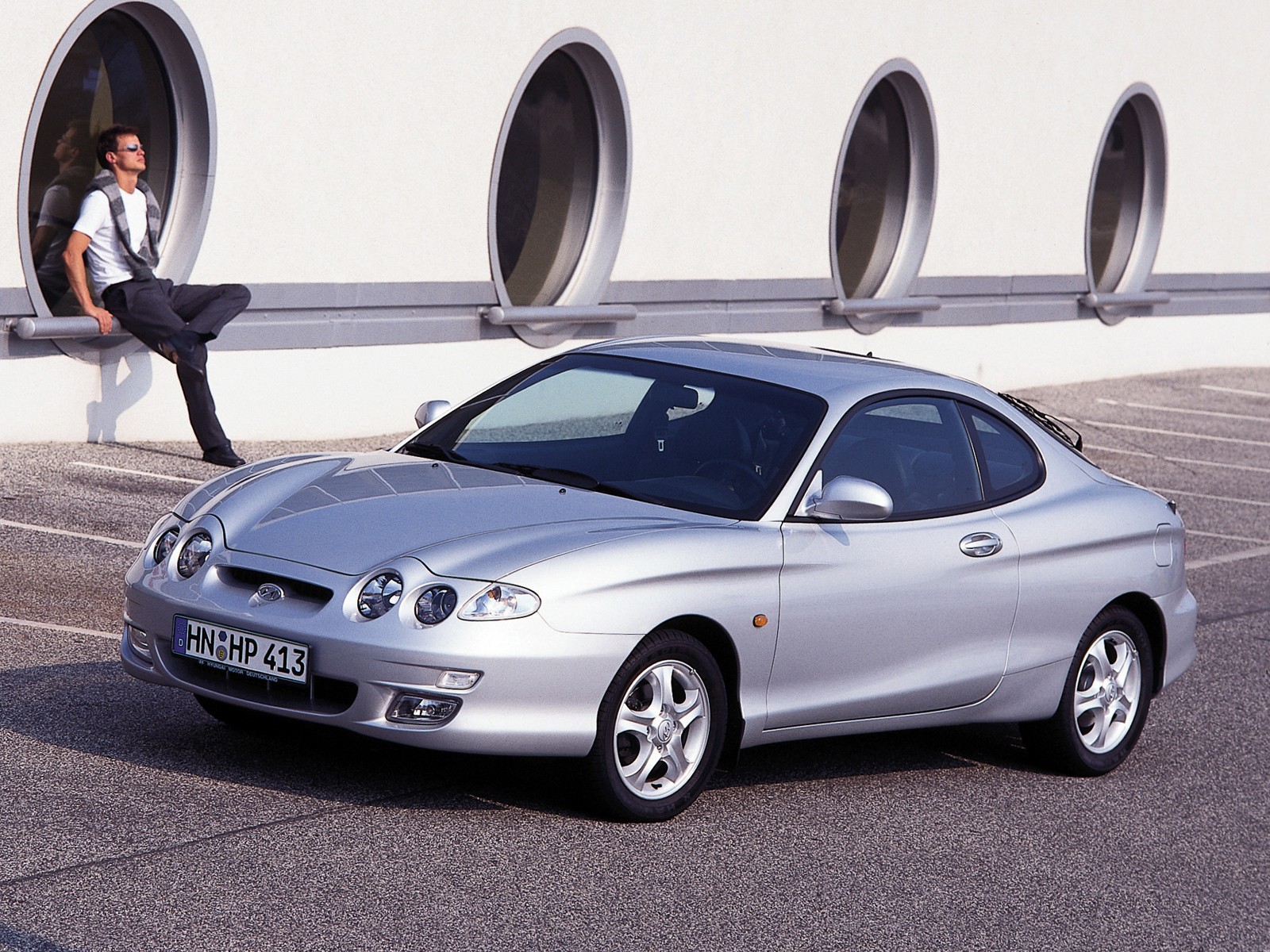 Hyundai Coupe / Tiburon photo 9