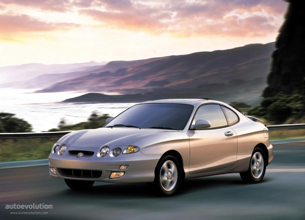 Hyundai Coupe / Tiburon photo 2